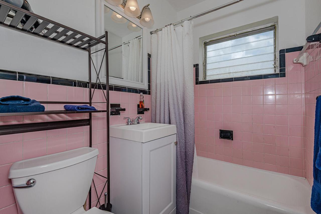 Value And Convenience In The Heart Of Near Downtown And The Beaches *